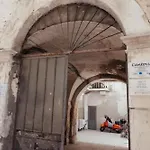 Bed & Breakfast Guesthost - Maison Vittoria Comfortable And Bari