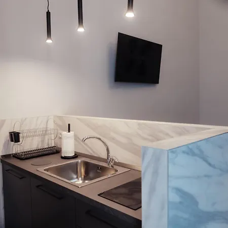 Guesthost - Maison Vittoria Comfortable And Bed & Breakfast 3*